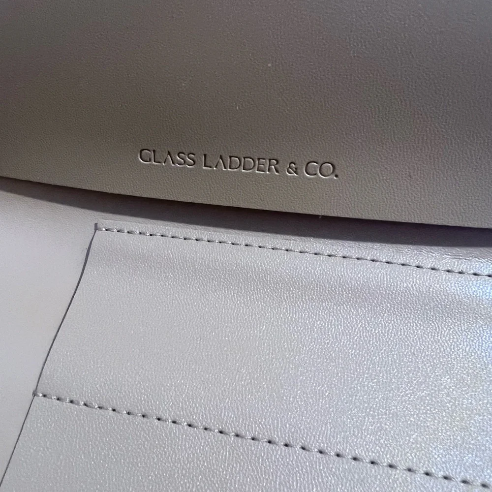Classic Leather & Co. Tan Leather tech organizer